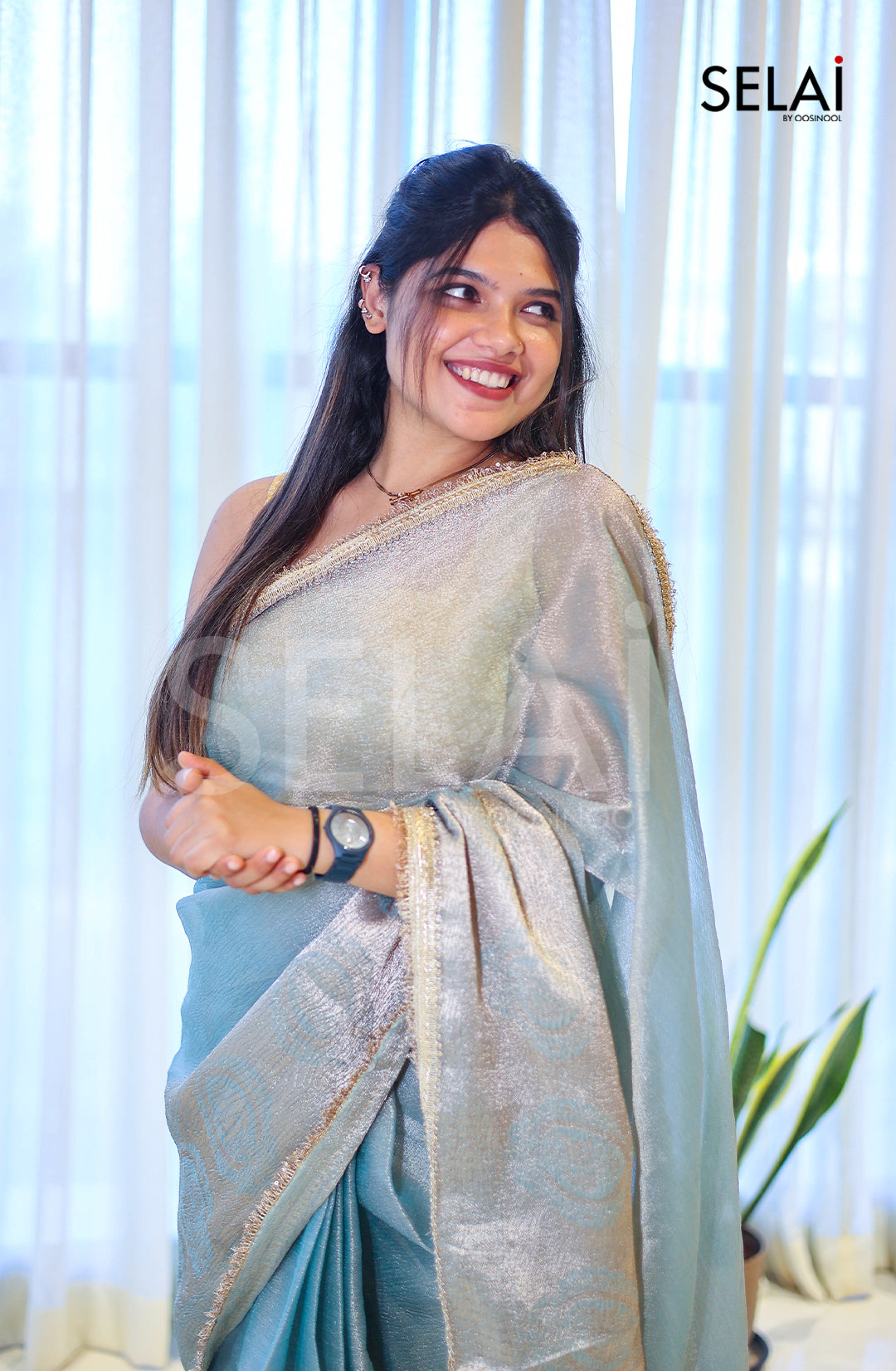 Pastel Crushed Tissue Saree with Gold Zari Border (Blue)