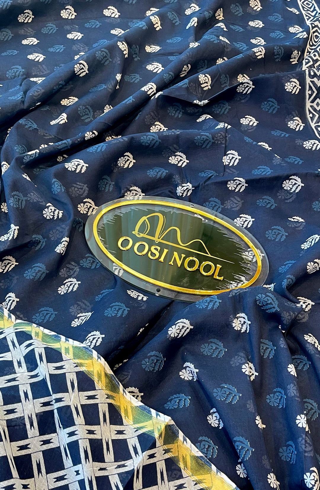 Ajrakh Print Cotton Saree (Indigo & white with small flowers)
