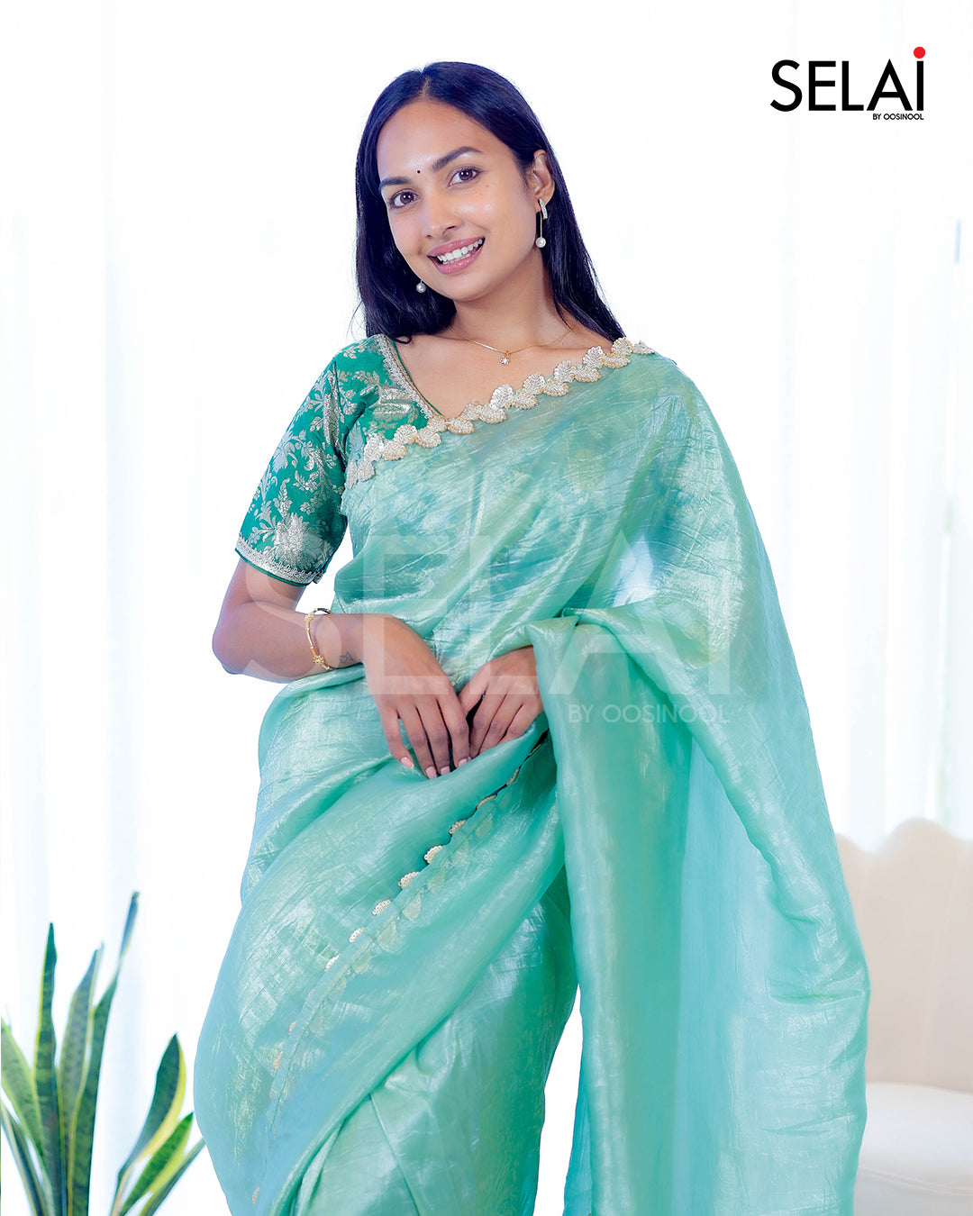 Organza with gold lace (Green)