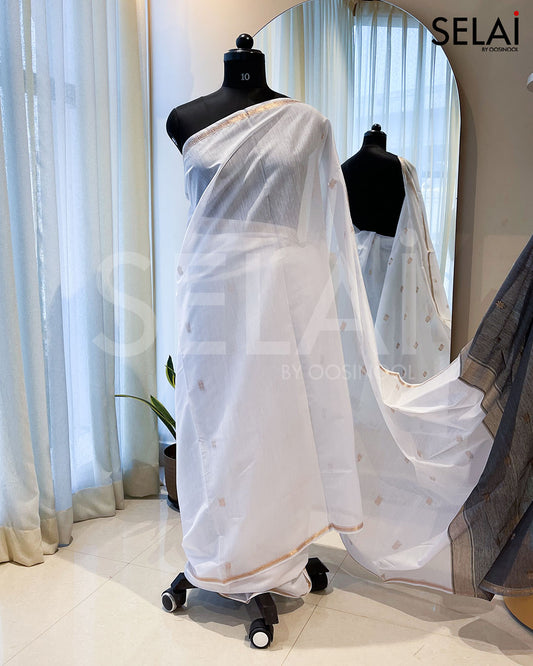 Mangalagiri Cotton Saree (White with Black)