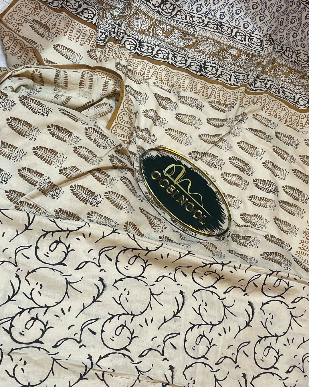 Ajrakh Print Mulmul Cotton Saree ( Beige)