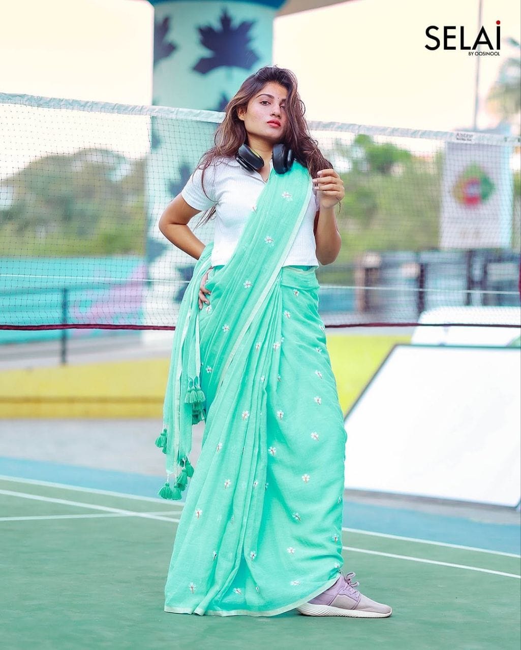 Embroidered Mulmul Cotton Saree (Mint Green)