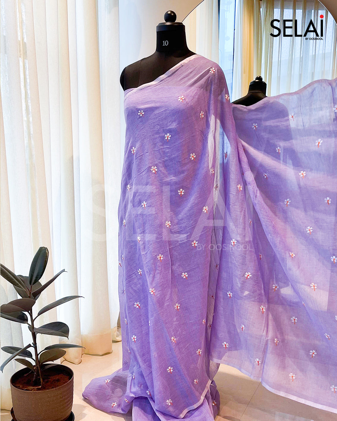 Embroidered Mulmul Cotton Saree (Lavender)