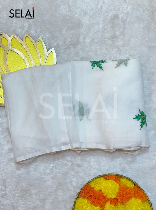 Mapel Leaf Embroidery Mulmul Cotton Saree (White)