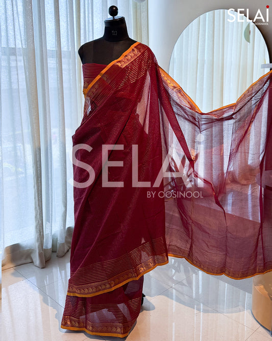 Vaira Oosi Cotton Saree (Red & Gold)