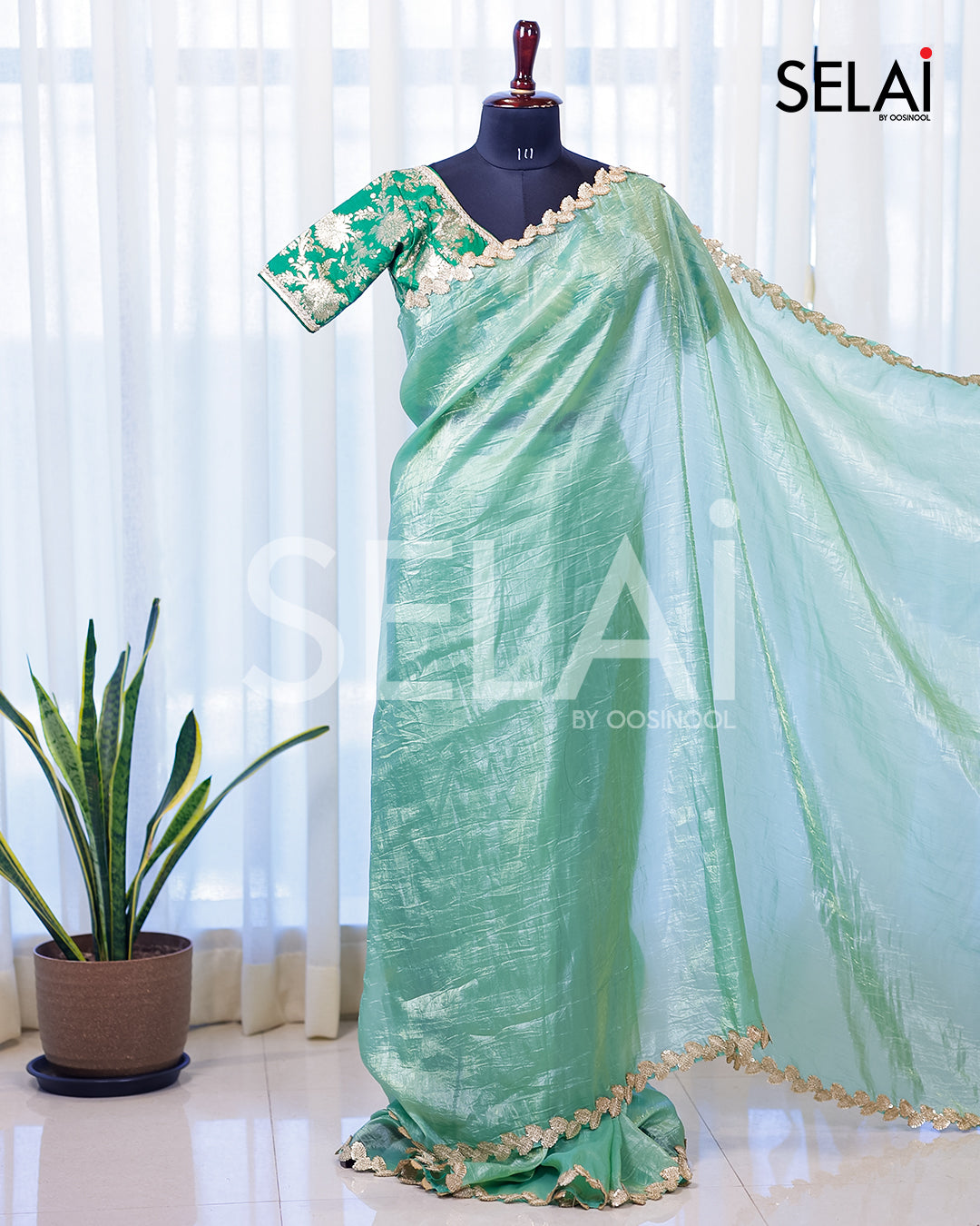 Organza with gold lace (Green)