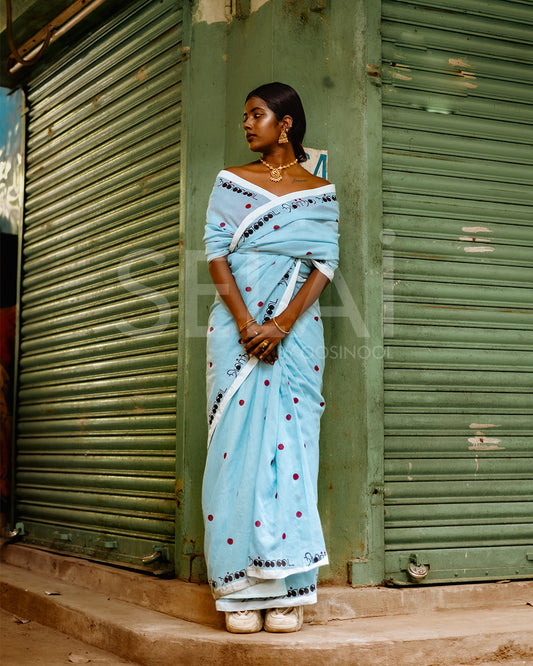 Nimirndha Nannadai Khadi Cotton Saree (Light Blue)