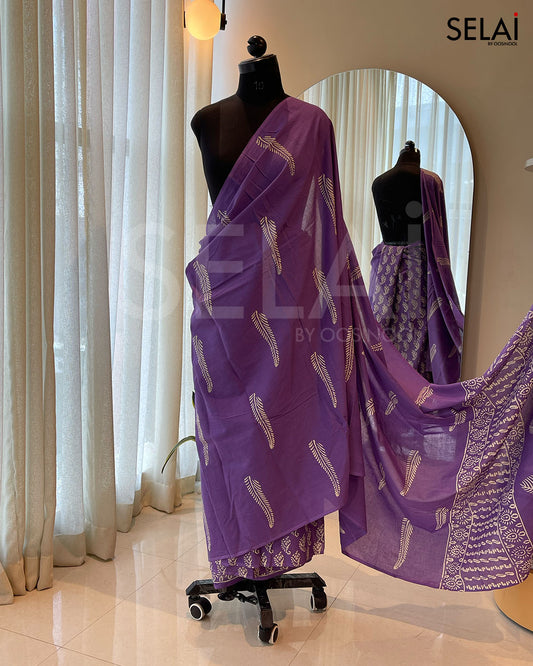 Ajrakh Print Mulmul Cotton Saree (Purple)