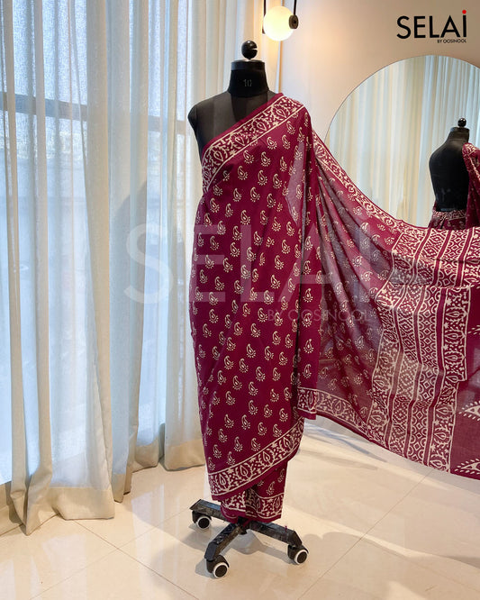 Ajrakh Print Mulmul Cotton Saree (Dark Magenta)