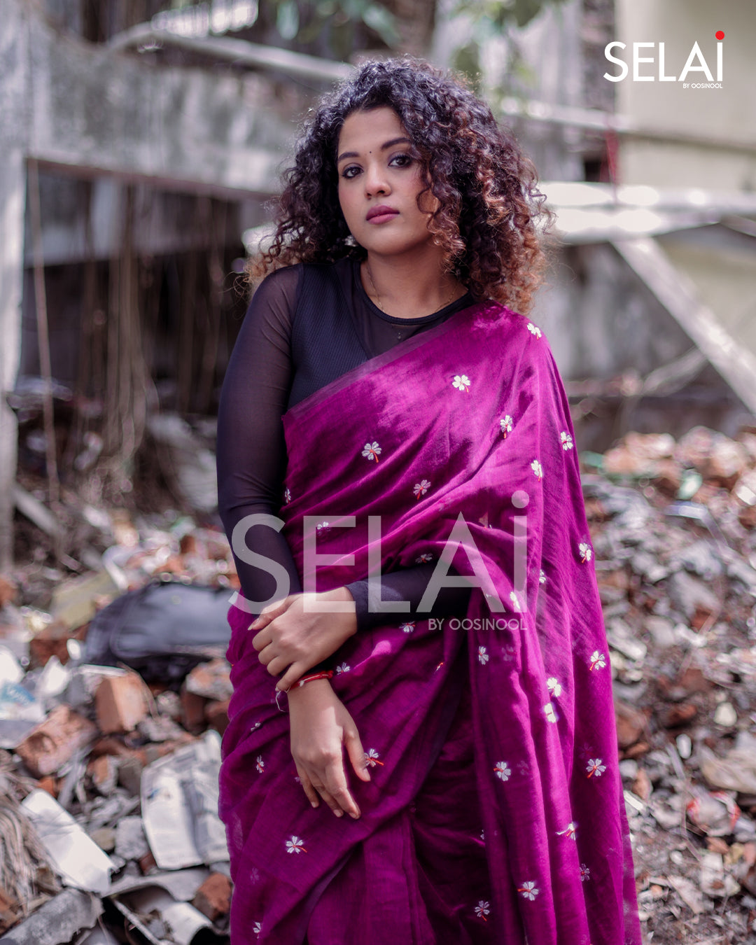 Embroidered Mulmul Cotton Saree (Violet)